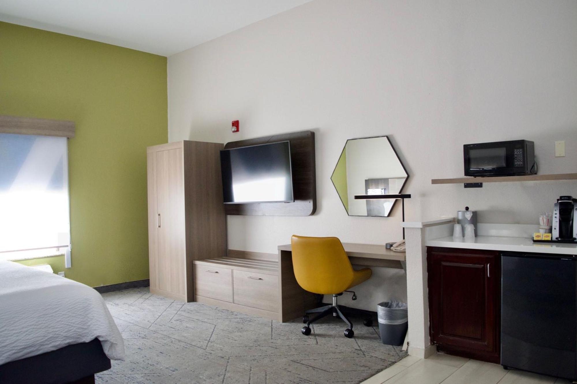 Holiday Inn Express & Suites College Station By Ihg Exterior foto